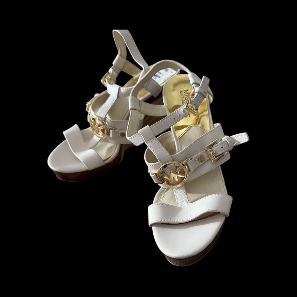 Michael Kors Cream and Gold Sandals